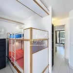 Classe 2 Etoiles Avec Terrasse A 50m De La De Pramousquier